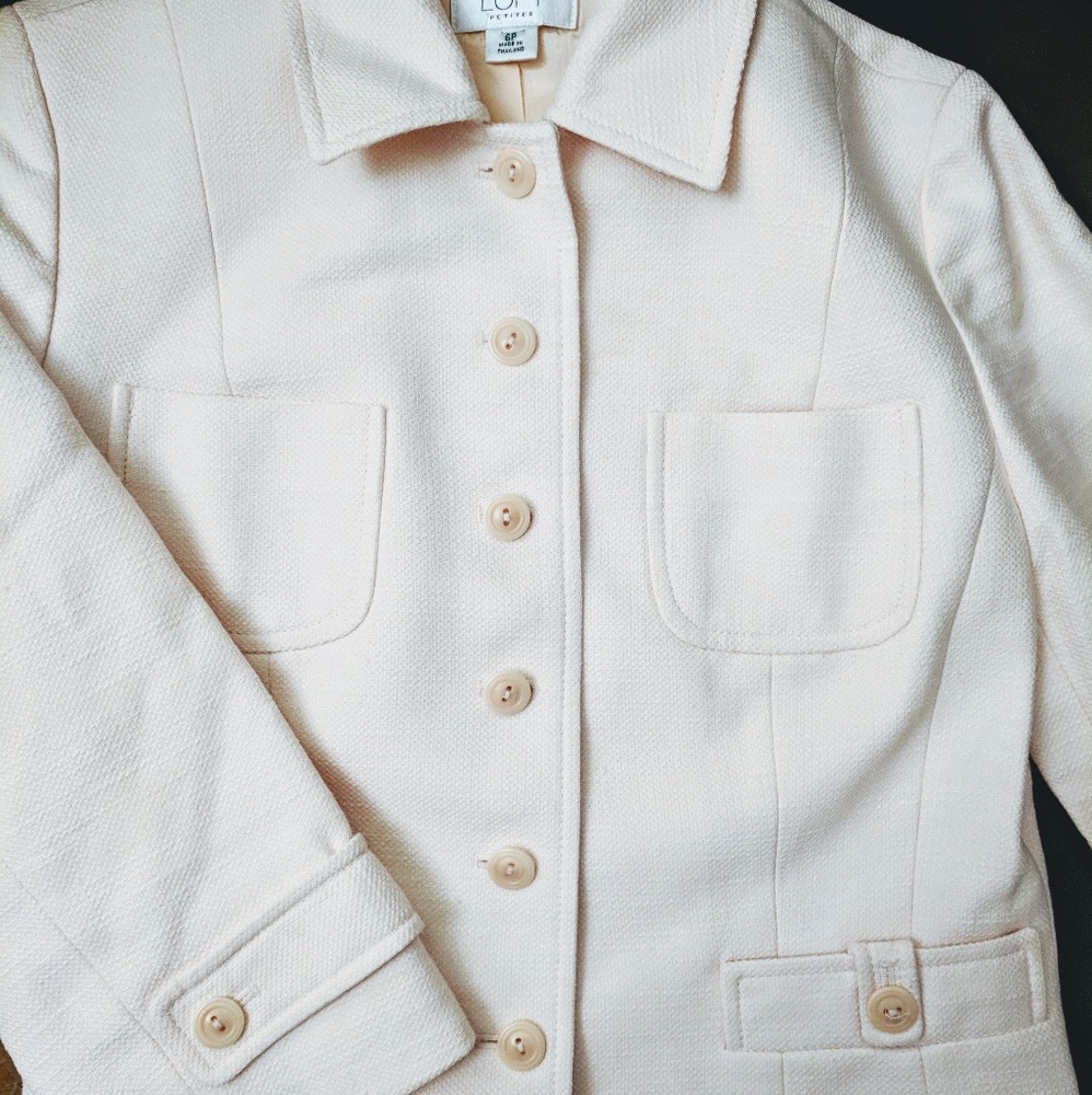 Loft suit perfect for spring.